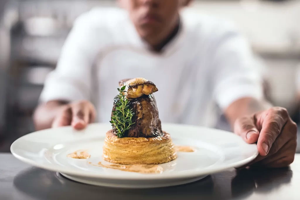 London food photographer in London – dish presentation by the chef by Rafael Bastos Photography.